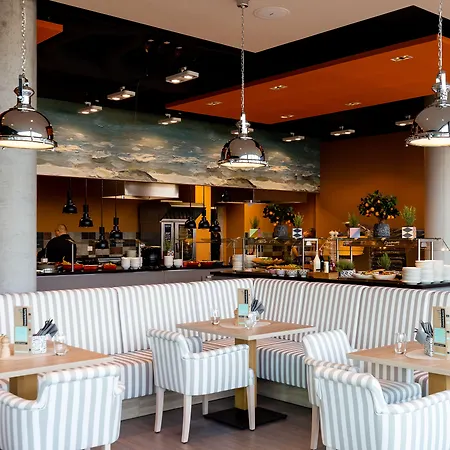 Hotel Aja Travemuende 4*